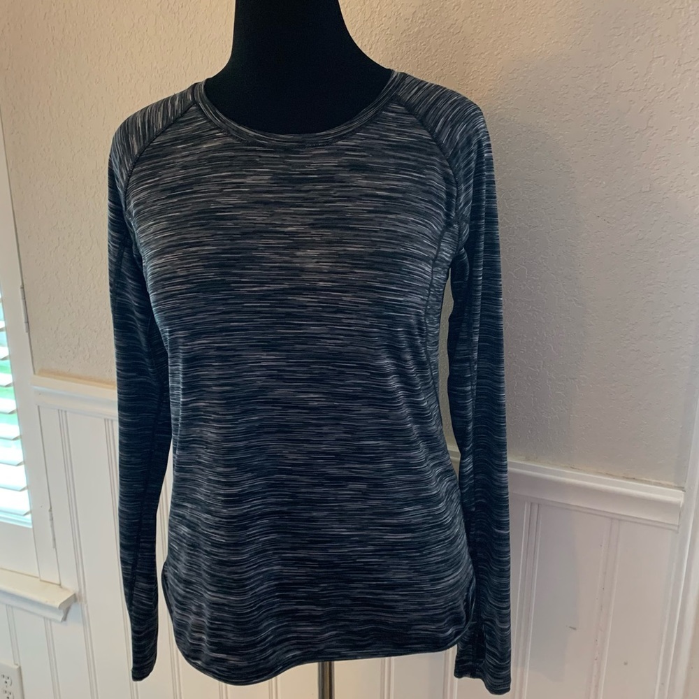 Tek gear Dry Tek athletic top shirt with thumb holes